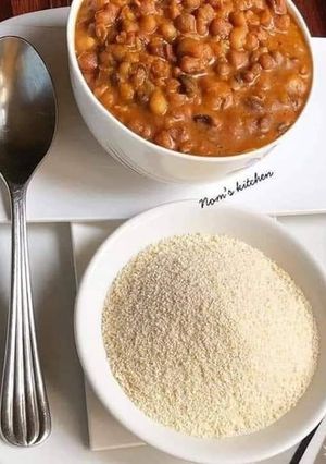 A picture of Beans and garri.