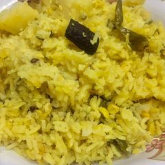 A picture of Methi khichdi.