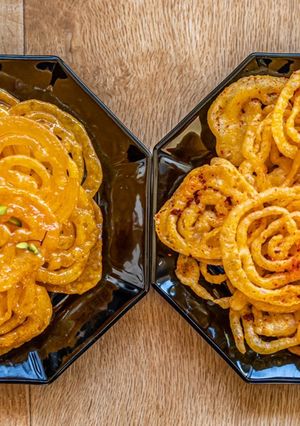 A picture of Jalebi sweet and spicy.