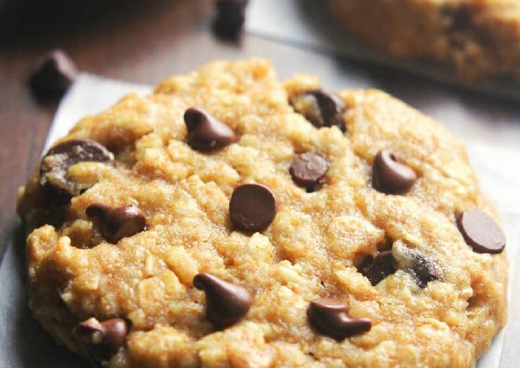 Steps to Make Speedy peanut butter cocolate chip oatmeal cookies.
