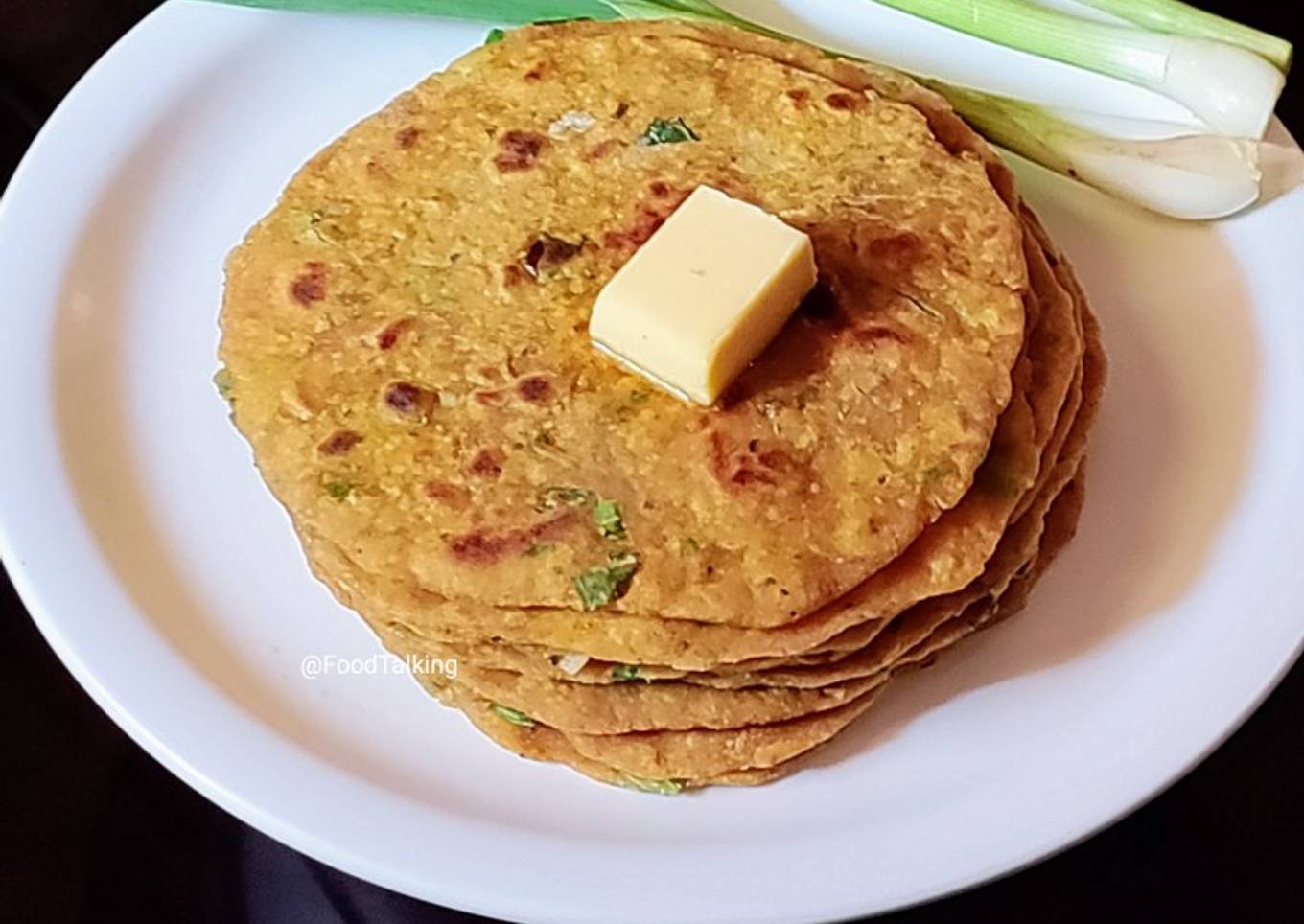 Potato, Onion Leaves Paratha