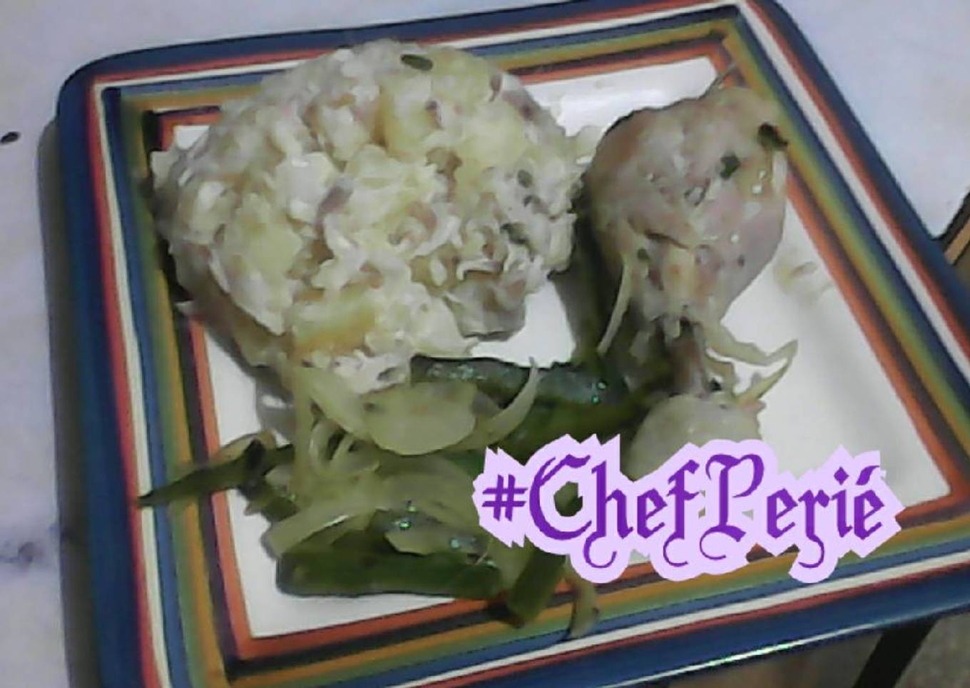 Pollo salteado con ensalada de papas con pollo 