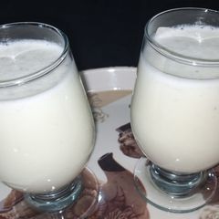 Apple banana Milkshake🍎🍌 A picture of Apple banana Milkshake🍎🍌.