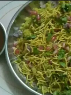 સેવ ખમણી (Sev Khamani Recipe In Gujarati) રેસીપી મુખ્ય ફોટો