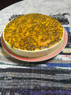 Una foto de Cheesecake de maracuyá