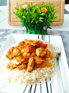 Lecsós, mustáros, fokhagymás csirkemell gluténmentesen recept fotója