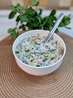 عکسی از دستور آبدوغ خیار با پونه تازه حیاط