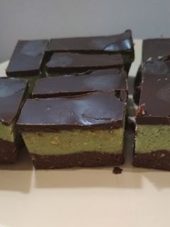 Shrek szelet - sütés nélküli süti recept fotója