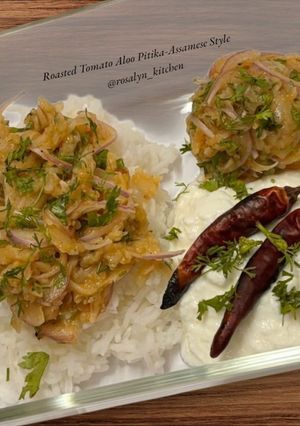A picture of Roasted Tomato Aloo Pitika – Assamese Style.