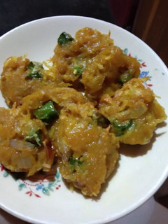 আলু পকোড়া(Alu pakora recipe in bengali) রেসিপির প্রধান ছবি