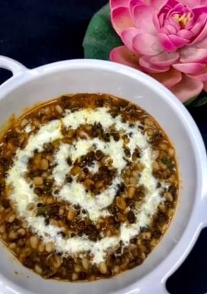 A picture of Dal Makhani.