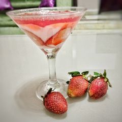 A picture of Strawberry Milk pudding.