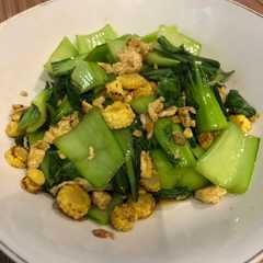 Tumis Pakcoy jagung muda রেসিপির প্রধান ছবি