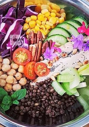 Une photo de Buddhah bowls, la salade qui se mange d'abord avec les yeux..