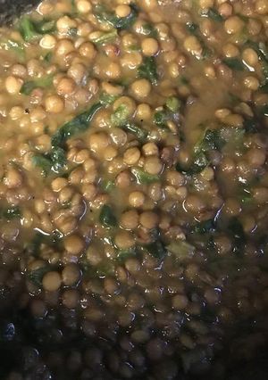 Una foto de Lentejas con espinacas