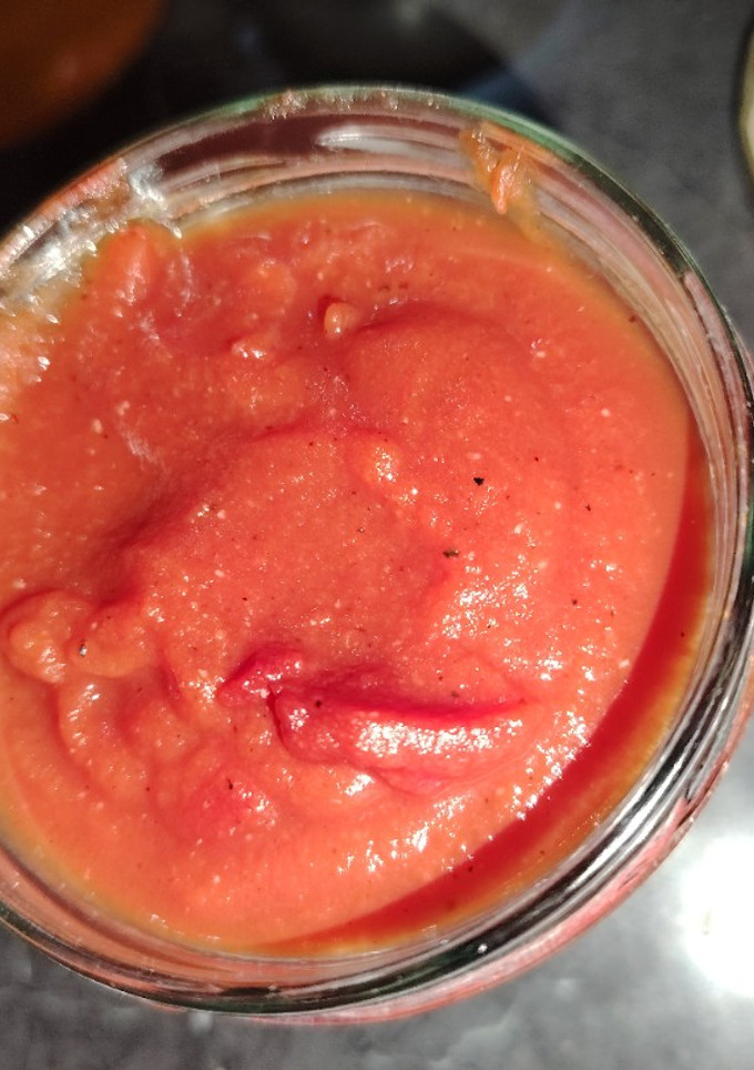 Una foto de Catsup casera 🍅🍅🍅