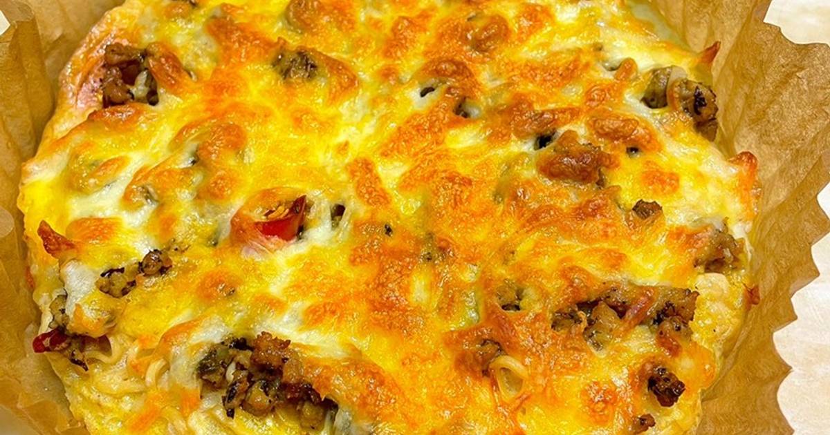 Hướng dẫn cách làm pizza trứng xúc xích ngon đậm chất Ý