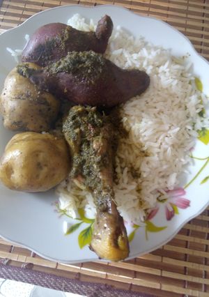 Una foto de Pachamanca a la olla de pollo sellado