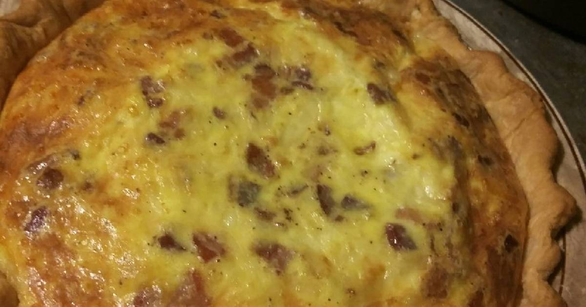 Fluffy Extra Cheesy Quiche Lorraine Recipe by StephieCanCook - Cookpad