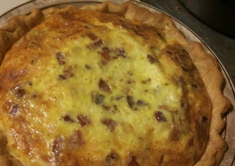 Step-by-Step Guide to Prepare Appetizing Fluffy Extra Cheesy Quiche Lorraine