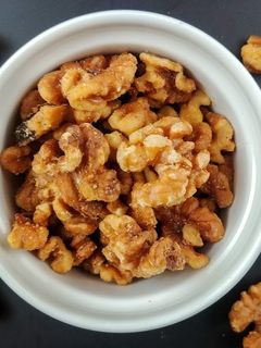 A picture of Chinese Five Spices Walnuts.