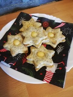Mákos linzer citromkrémmel recept fotója