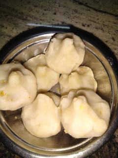 இனிப்பு பூரண கொழுக்கட்டை (Inippu poorana kolukattai recipe in ta செய்முறை முக்கிய புகைப்படம்