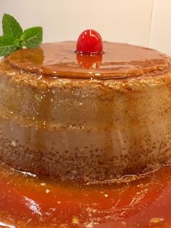 Una foto de Flan de chocolate con leche y vainilla