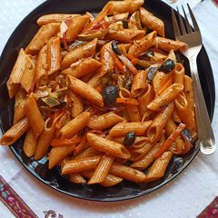 A picture of One Pot Penne Pasta With Vegetables.