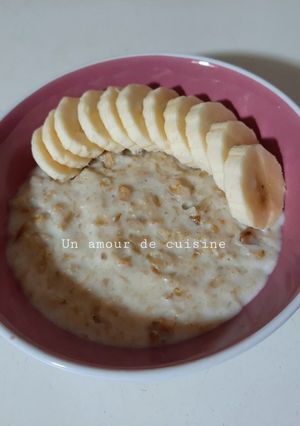 Une photo de Porridge avoine banane 🥣