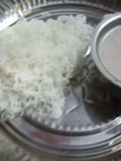 தேங்காய் பால் சந்தவை (Thenkaai paal santhavai recipe in tamil) செய்முறை முக்கிய புகைப்படம்