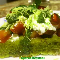 A picture of Spinach waffles chaat.