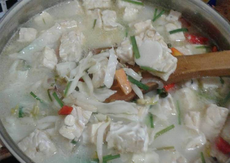 Langkah Mudah untuk Menyiapkan Sambel goreng tahu taoge (khas Gresik) dijamin manis asem pedes gurih&hellip; 💖 Anti Gagal