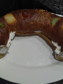 Una foto de Roscón de Reyes vegano