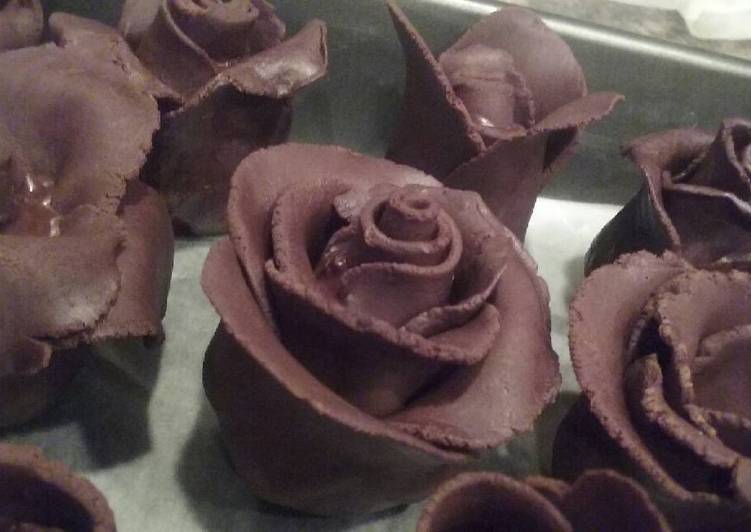 Recipe: Appetizing Chocolate Strawberry Roses