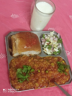 પાઉં ભાજી રેસીપી મુખ્ય ફોટો