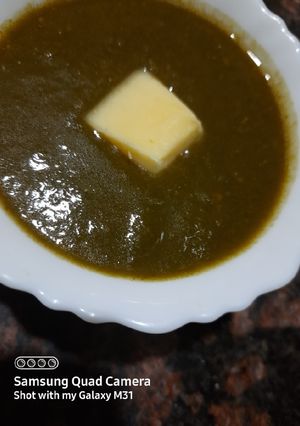 पालक का साग (Palak ka saag recipe in Hindi) रेसिपी मुख्य फोटो