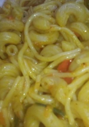 Jellof sphagetti and macroni ainihin hoton girkin