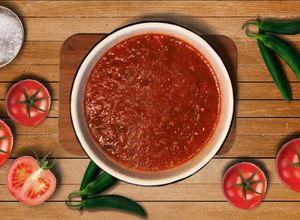 Una foto de Salsa Roja de Jitomate con Serrano