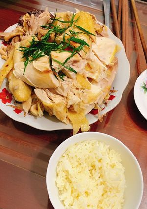Hình của món Cơm gà ta cuối tuần cho cả nhà.