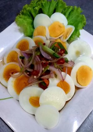 รูปของ ยำไข่ต้ม