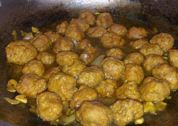 Bola bola daging lada hitam