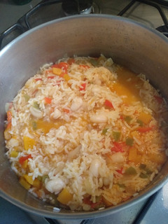 Una foto de Arroz con habichuelas blancas y verduras