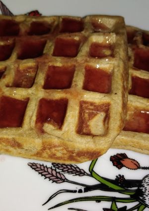 Una foto de Waffles con harina de avena veganos