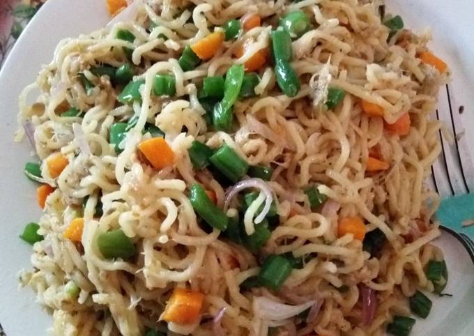 Vegetable Indomie with fish Recipe by Charity Brian-Dappa Abujamoms 6 ...