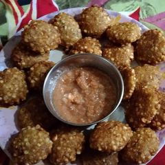 A picture of Sabudana tikki.