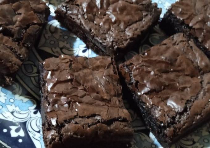 Fudge Brownie Recipe By Ayesha Saad Cookpad