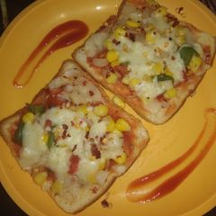 A picture of Cheesy Bread Pizza.