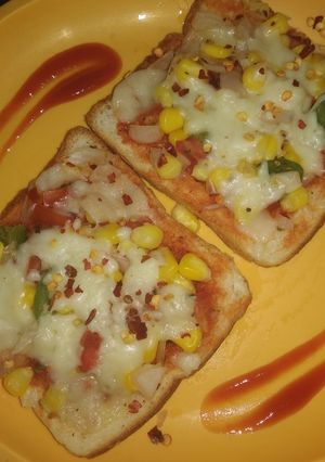 A picture of Cheesy Bread Pizza.