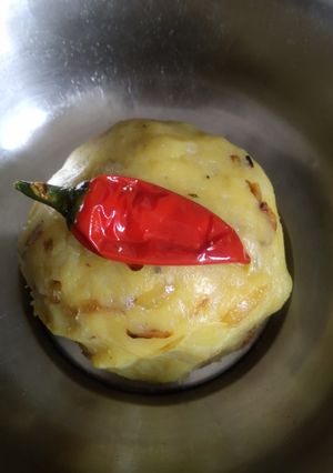 A picture of Aloo bharta.